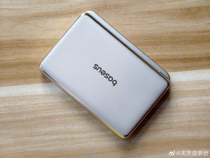 PicoGo AM52磁吸充电宝