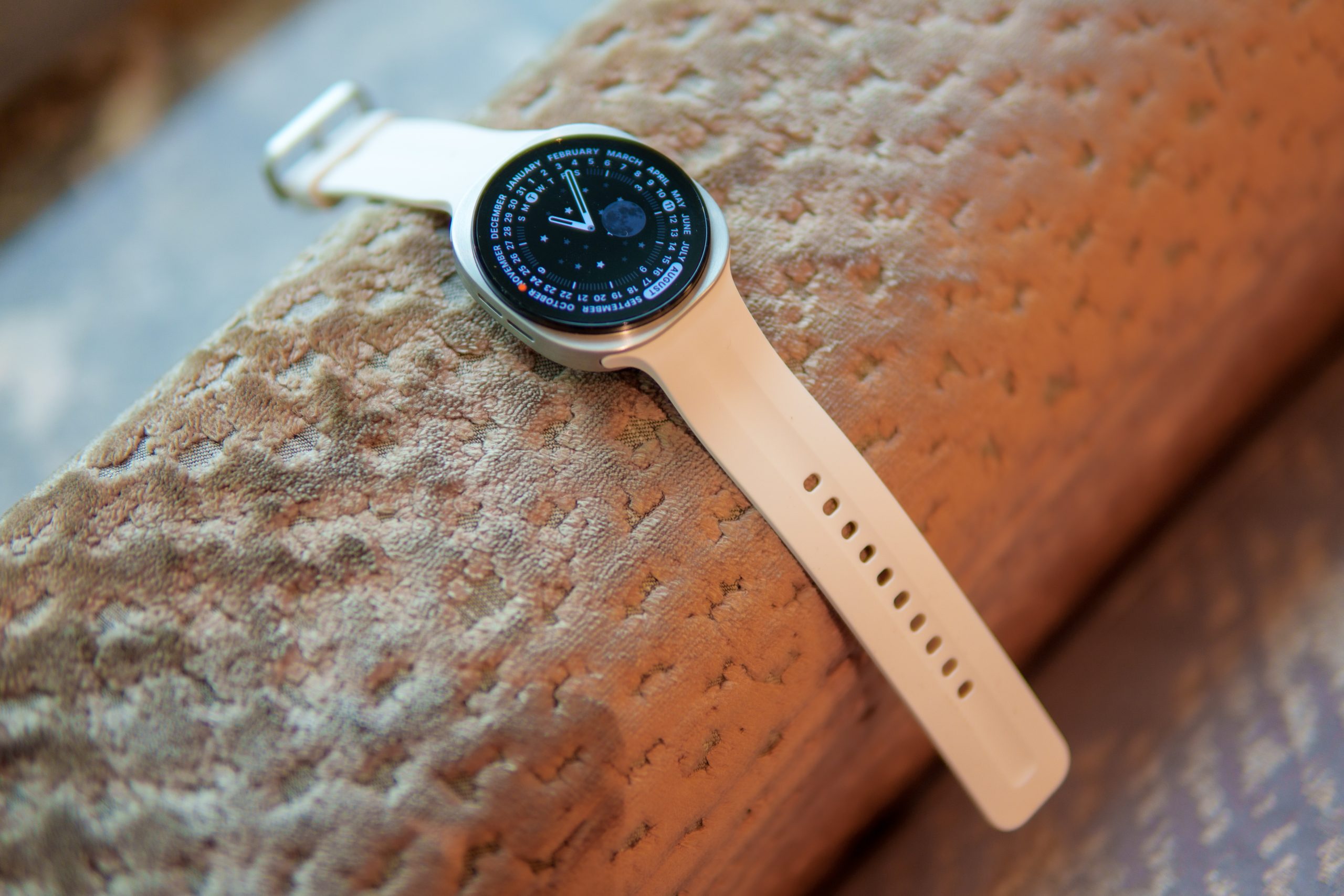 三星Galaxy Watch9充电
